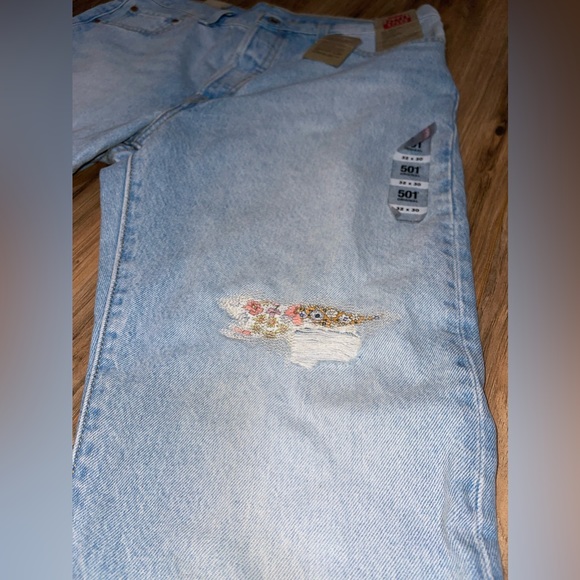 LEVI'S 501 Women's Original Fit Jeans - Shes's Crafty - Picture 4 of 5